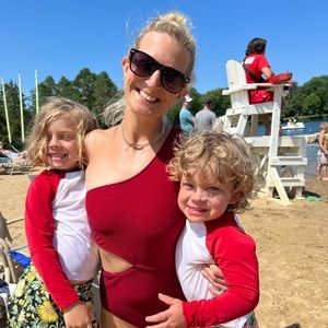 Meet your Posher, Carolyn